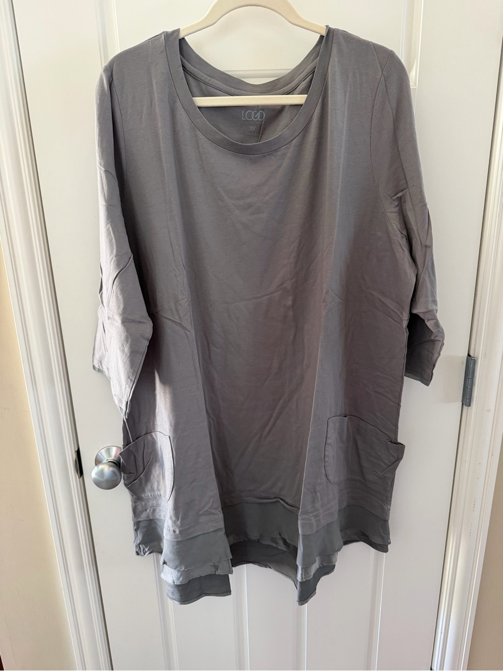 Logo Lori Goldstein 3X  grey